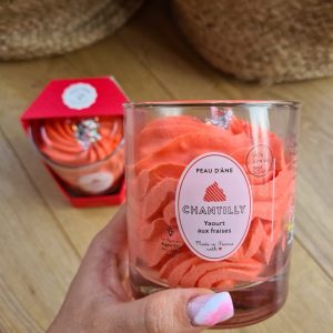Yaourt aux fraises Collier